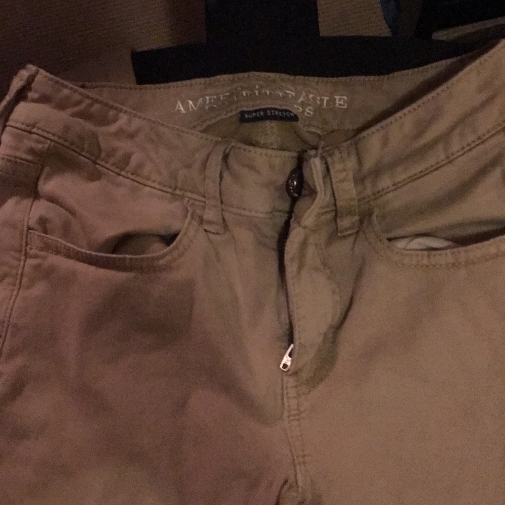 Khaki American Eagle Jeggings